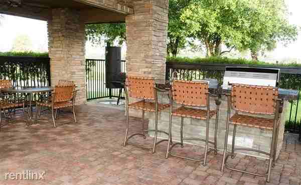 Park Row Dr - Photo 2 of 12