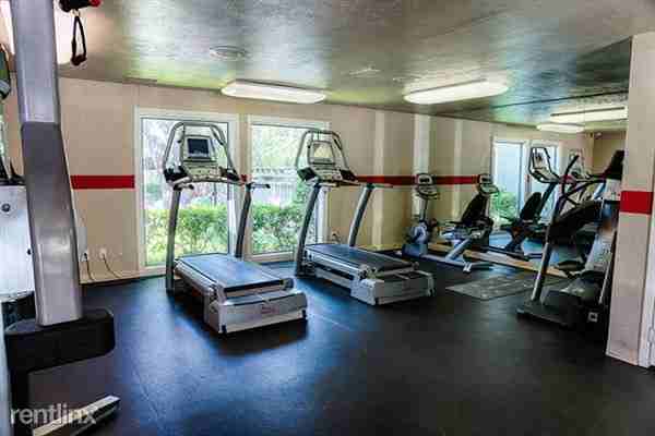 Avenue H - Photo 2 of 30