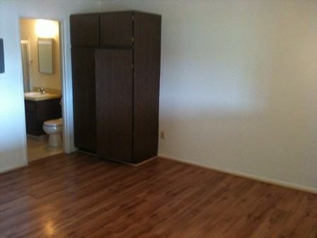 2382 Marion Ave - Photo 2 of 9