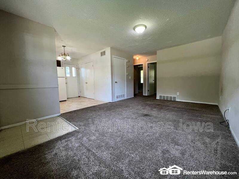 912 E Railroad Ave - Photo 4 of 16