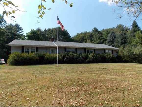 477 Daniel Webster Hwy - Photo 2 of 23