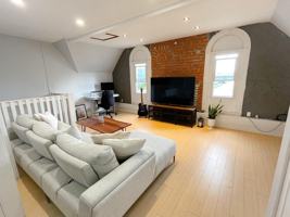 featured image of 81 Bertie Street #c