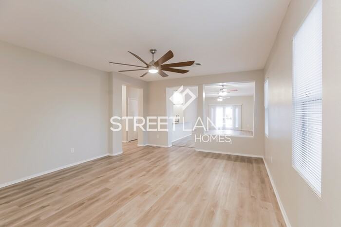 11956 W Pima St - Photo 3 of 15