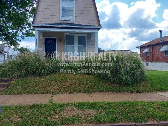 4974 Quincy St - Photo 2 of 8