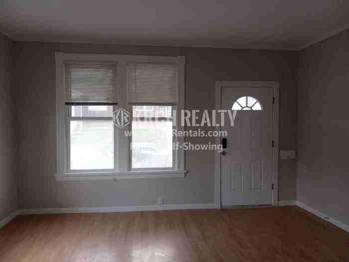 4974 Quincy St - Photo 3 of 8