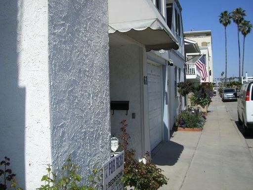 63 63rd Pl #63 - Photo 3 of 13