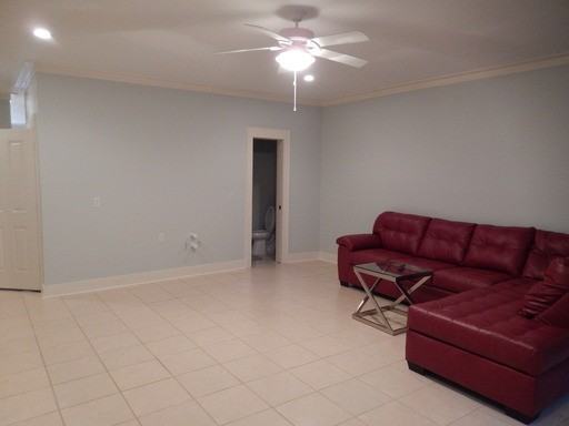 321 Oyster Point Dr - Photo 3 of 15