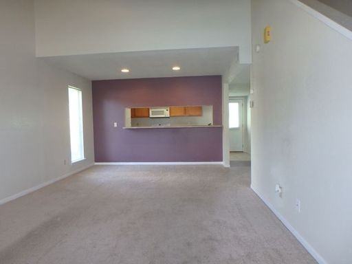 1705 Steamboat Ln - Photo 2 of 18