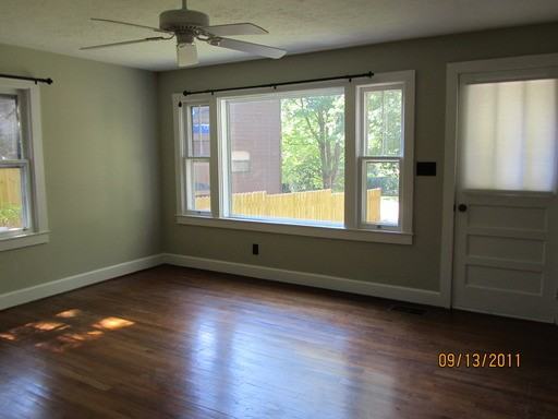 109 Owensby Ln - Photo 2 of 11