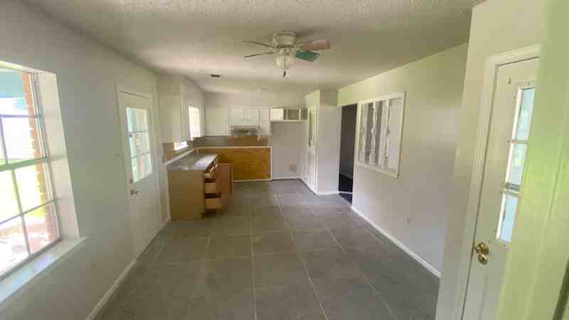 4304 Harding St #1 - Photo 2 of 6