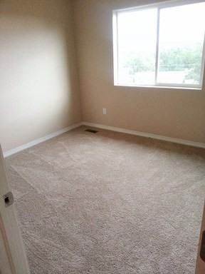 1315 Livingston Ave - Photo 2 of 13