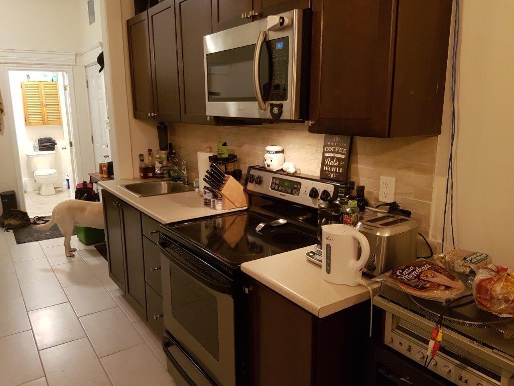 260 Wharncliffe - Photo 2 of 11