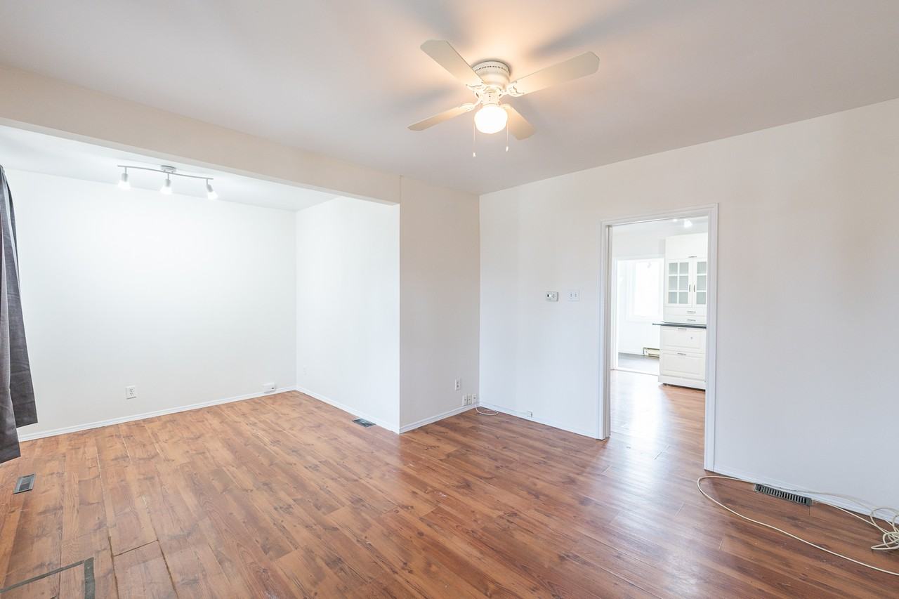 554 Larsen Ave Apartments in Chalmers, Winnipeg, MB R2K 1R6 Zumper