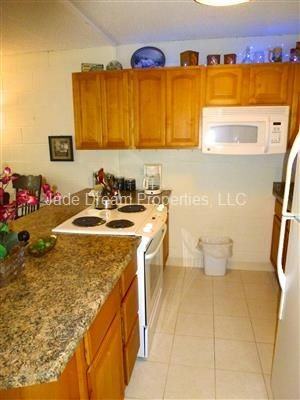 1875 Kalanianaole Ave - Photo 3 of 15