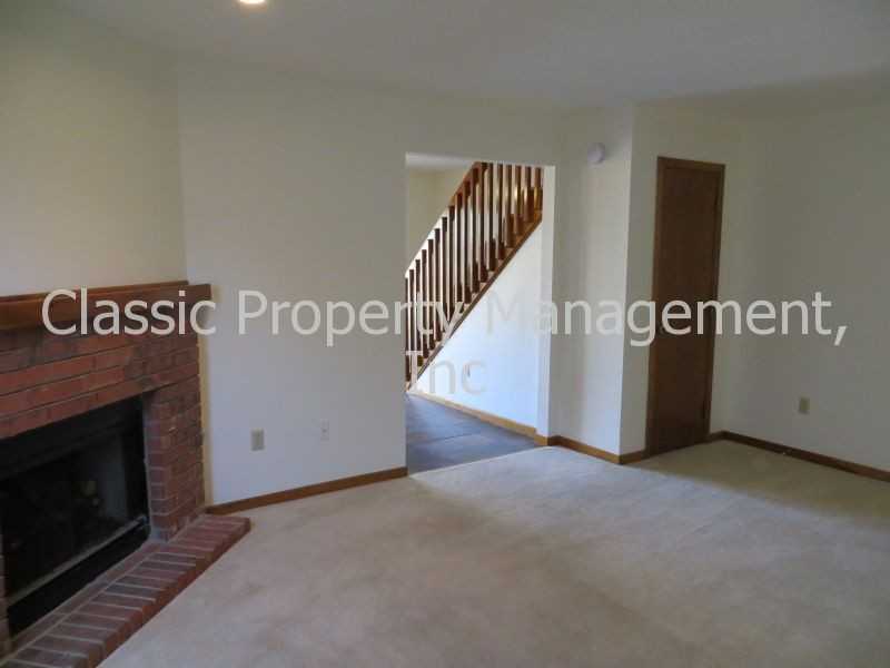 6631 N Cosby Ave - Photo 2 of 8