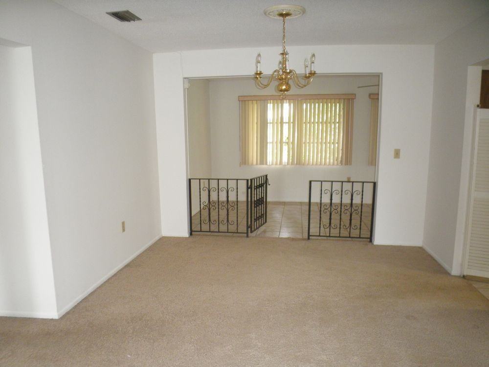 3047 Chase Cir - Photo 3 of 11