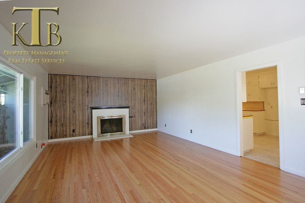 6344 McMahon Dr - Photo 2 of 14