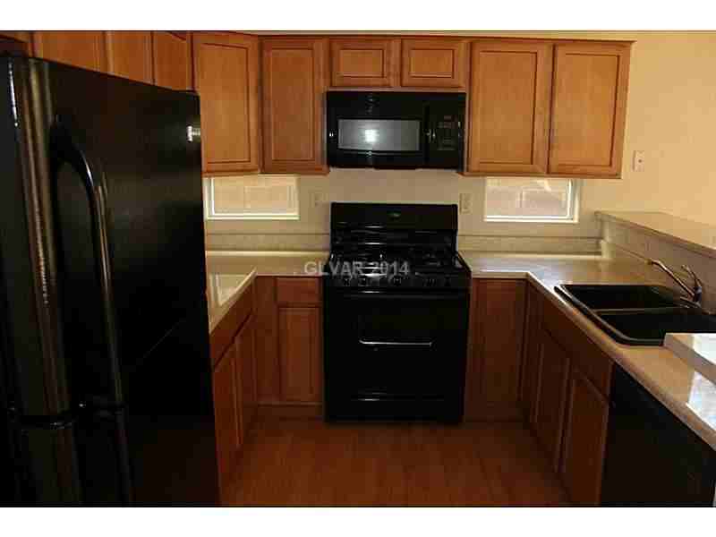 3711 Lodina Ct - Photo 3 of 5