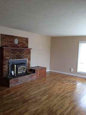 241 Scottview - Photo 3 of 10