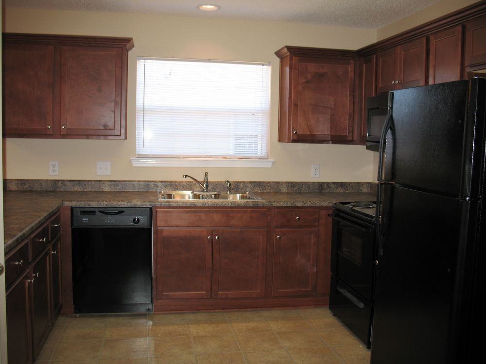 2142 Seasons Ct - Photo 3 of 5