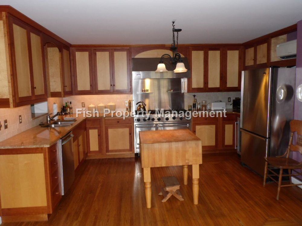 411 St Catherine St - Photo 3 of 20