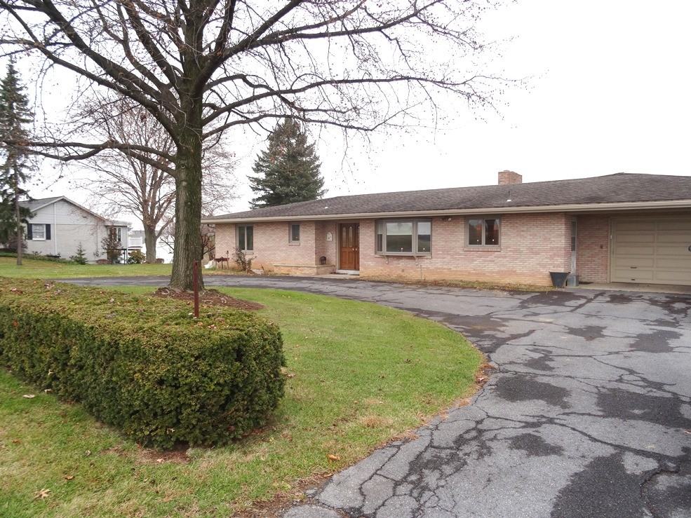 547 Prospect Rd - Photo 2 of 23