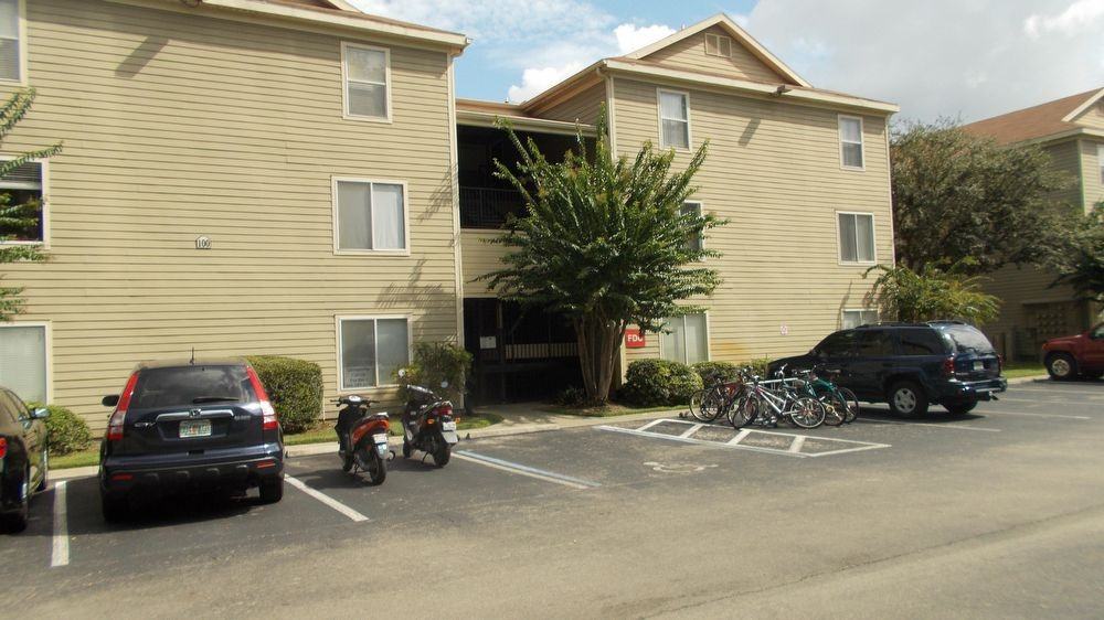 3800 SW 20th Ave #108