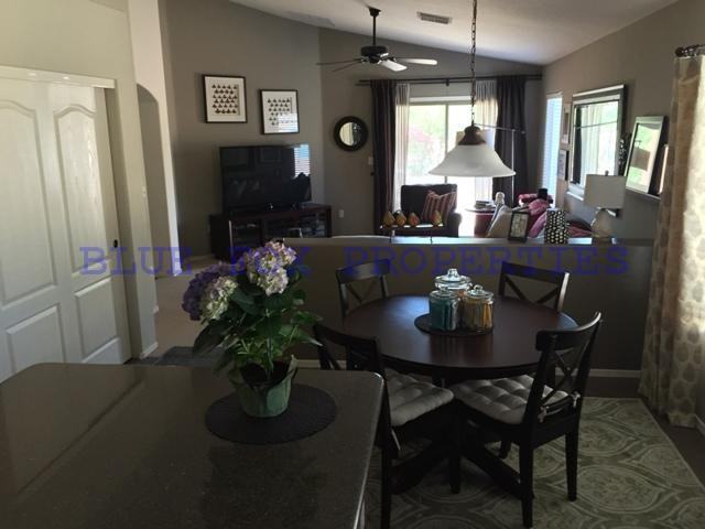 8941 N Misty Brook Dr - Photo 2 of 8