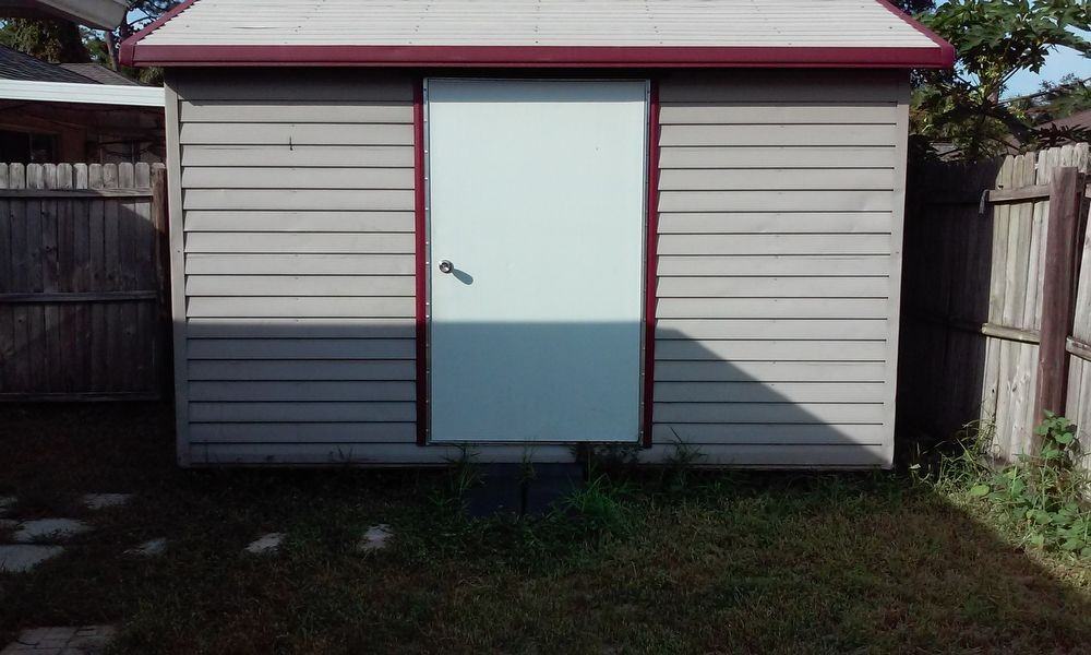 5151 Isabelle Ave - Photo 2 of 10