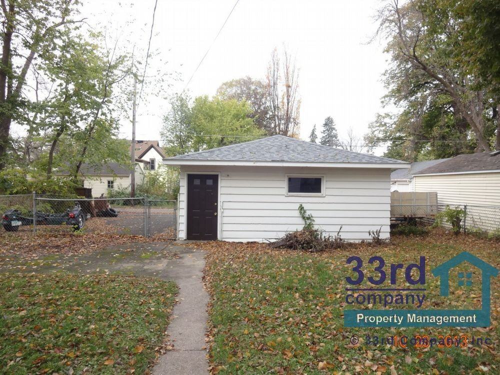 837 Portland Ave - Photo 2 of 18