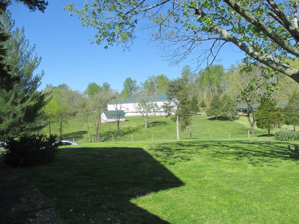 4563 Rogues Rd - Photo 3 of 17