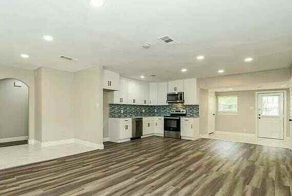 1708 Joyce St - Photo 2 of 7