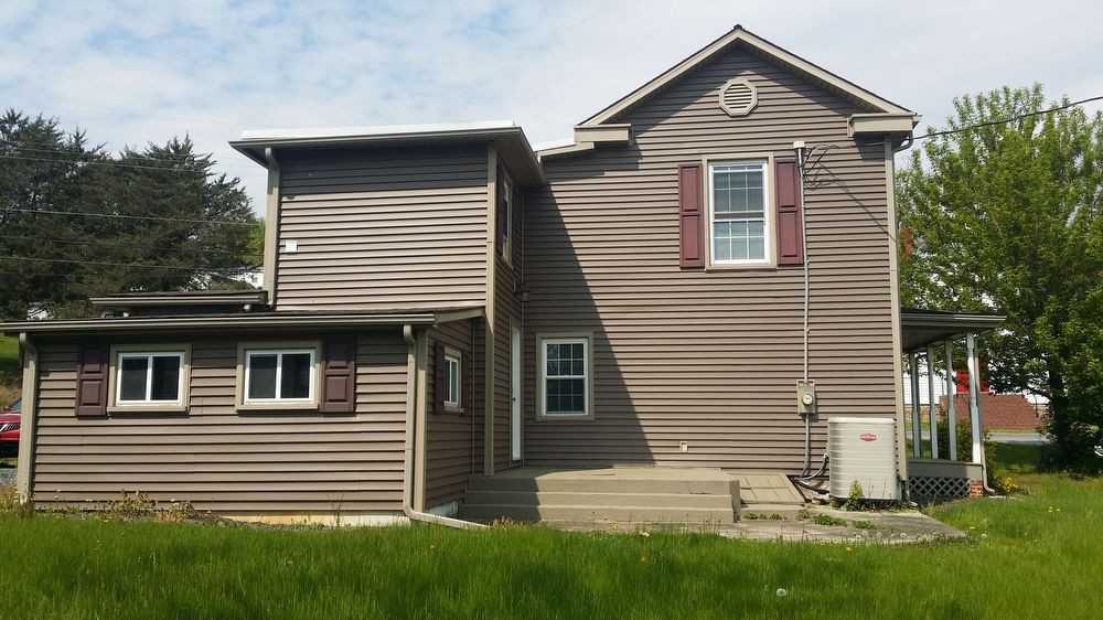 6748 Spring Creek Rd - Photo 3 of 15