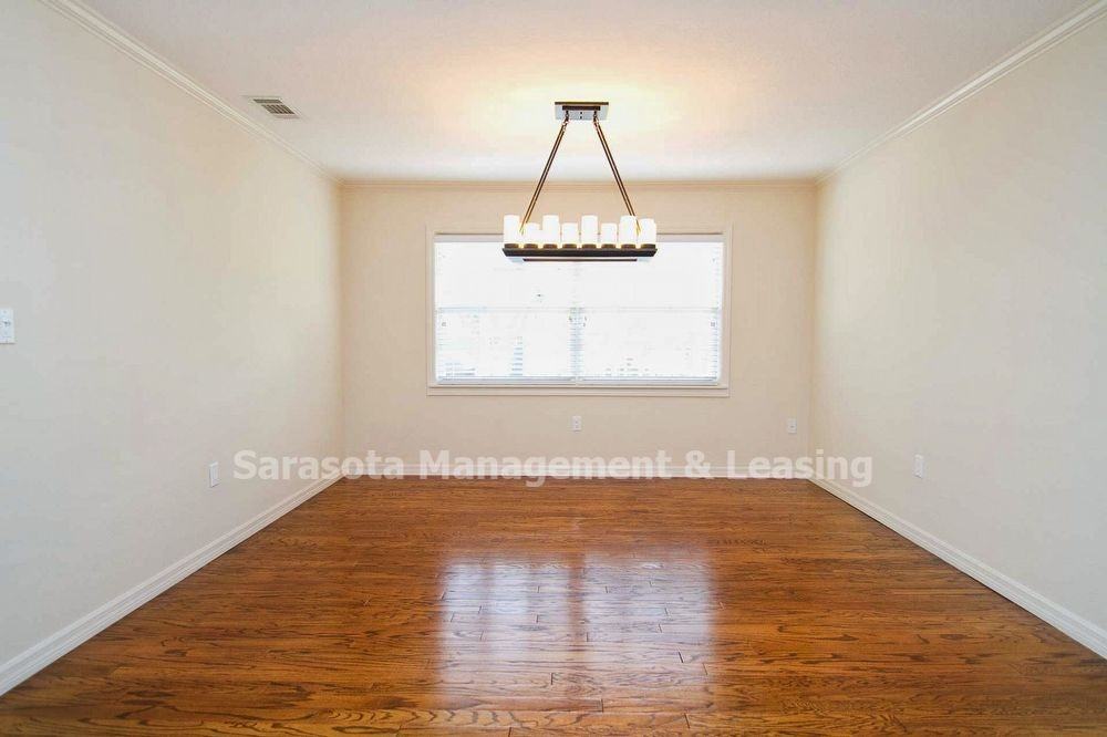 1847 Prospect St - Photo 3 of 16