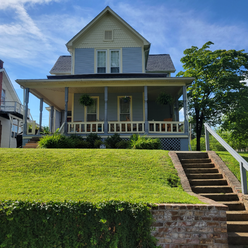 609 E Watauga Ave #1