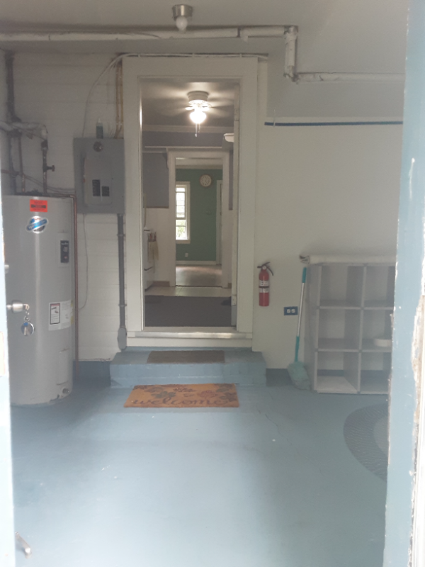 6524 White Rd - Photo 3 of 15