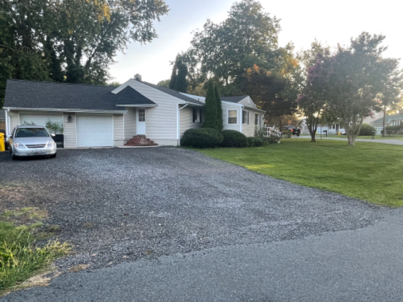 5915 Rockhold Dr - Photo 3 of 11