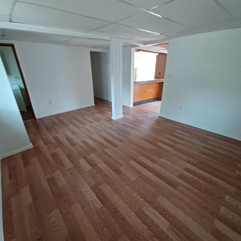 7915 Elliott Rd #4B - Photo 3 of 8