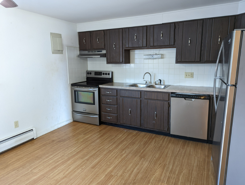 10 Losson Garden Dr #2 - Photo 2 of 20