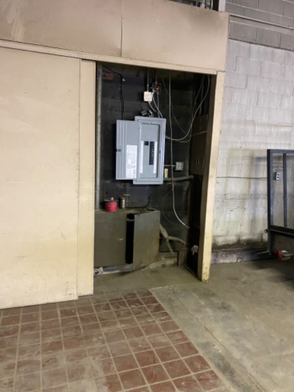 1424 Stanley Ave - Photo 2 of 12