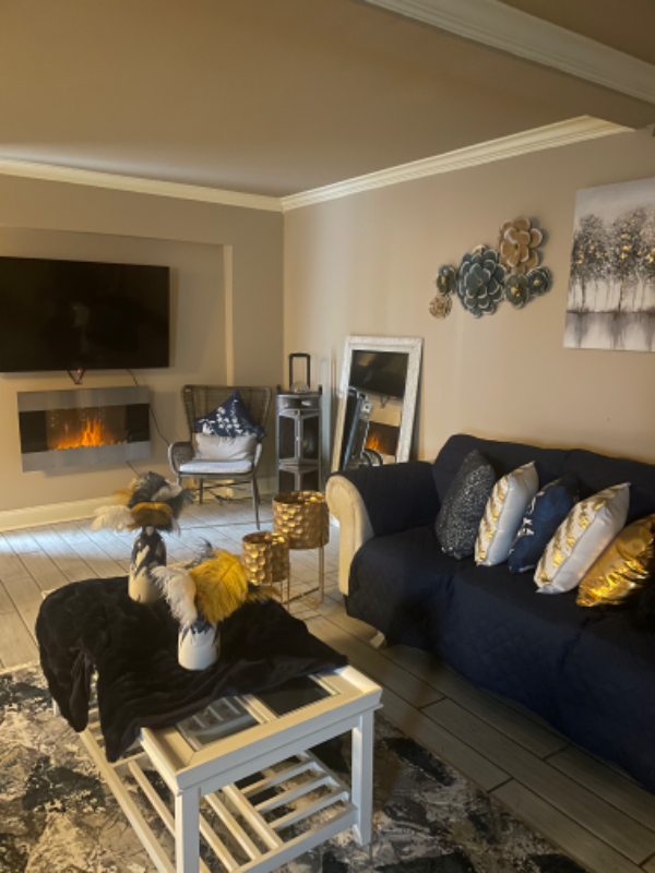 7001 W Renaissance Ct - Photo 2 of 14