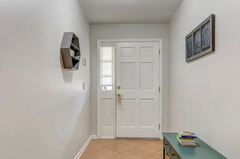 3222 Heather Grove Ct Fl 32223 - Photo 2 of 11