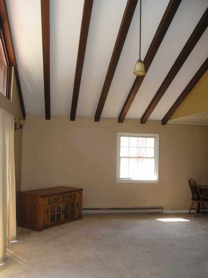 159 Pleasant Ln - Photo 3 of 12