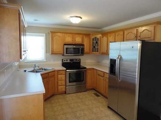 104 Eli Ave - Photo 3 of 10