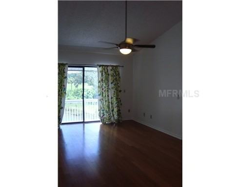 153 Crown Point Cir #153 - Photo 2 of 12