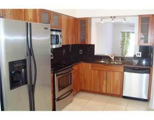 153 Crown Point Cir #153 - Photo 3 of 12