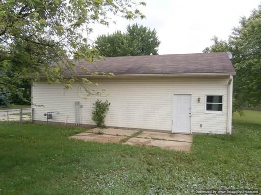 6233 Epperson Dr - Photo 2 of 14