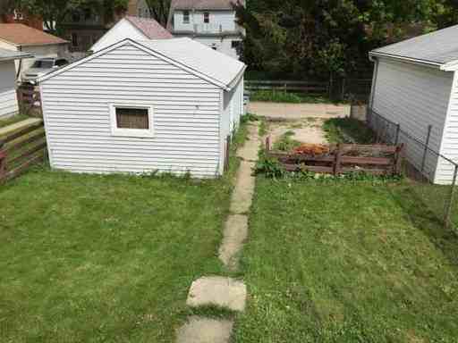 5734 N 36th St - Photo 2 of 6