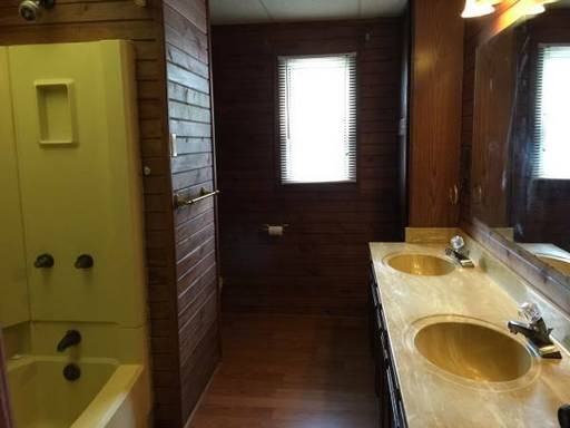 5734 N 36th St - Photo 3 of 6