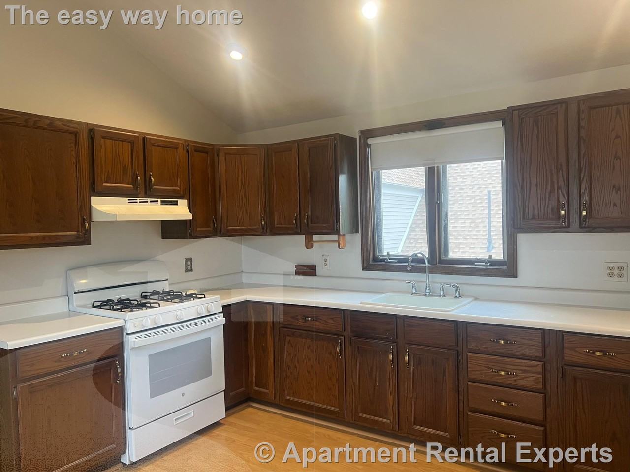 186 Powder House Blvd #3 - Photo 2 of 18